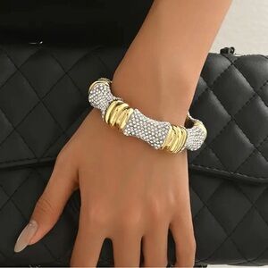 💥Elegant Gold and Silver Women's Bracelet